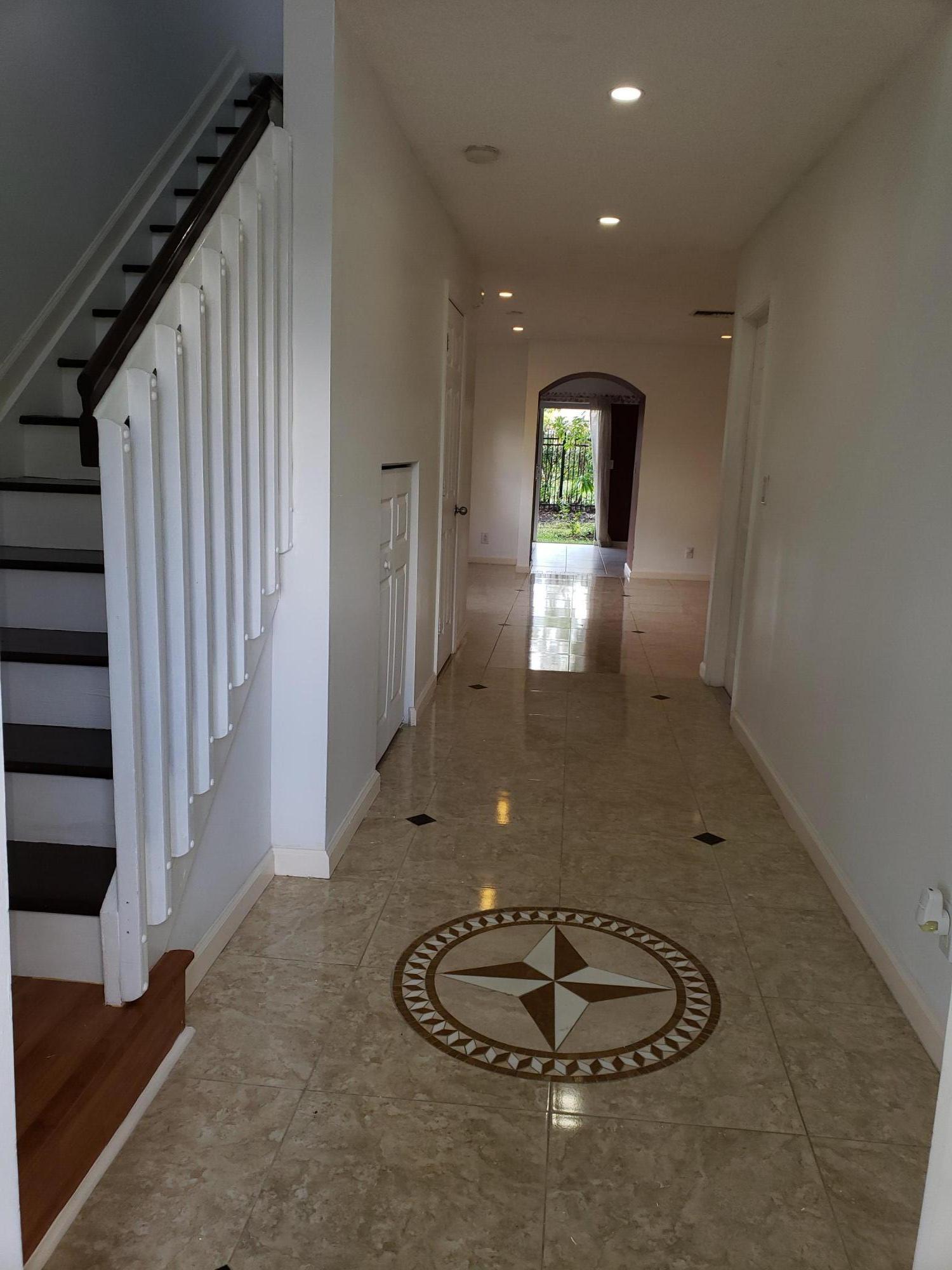 1119 Imperial Lake Road West Palm Beach, FL 33413 - Photo 2 of 19 Entry