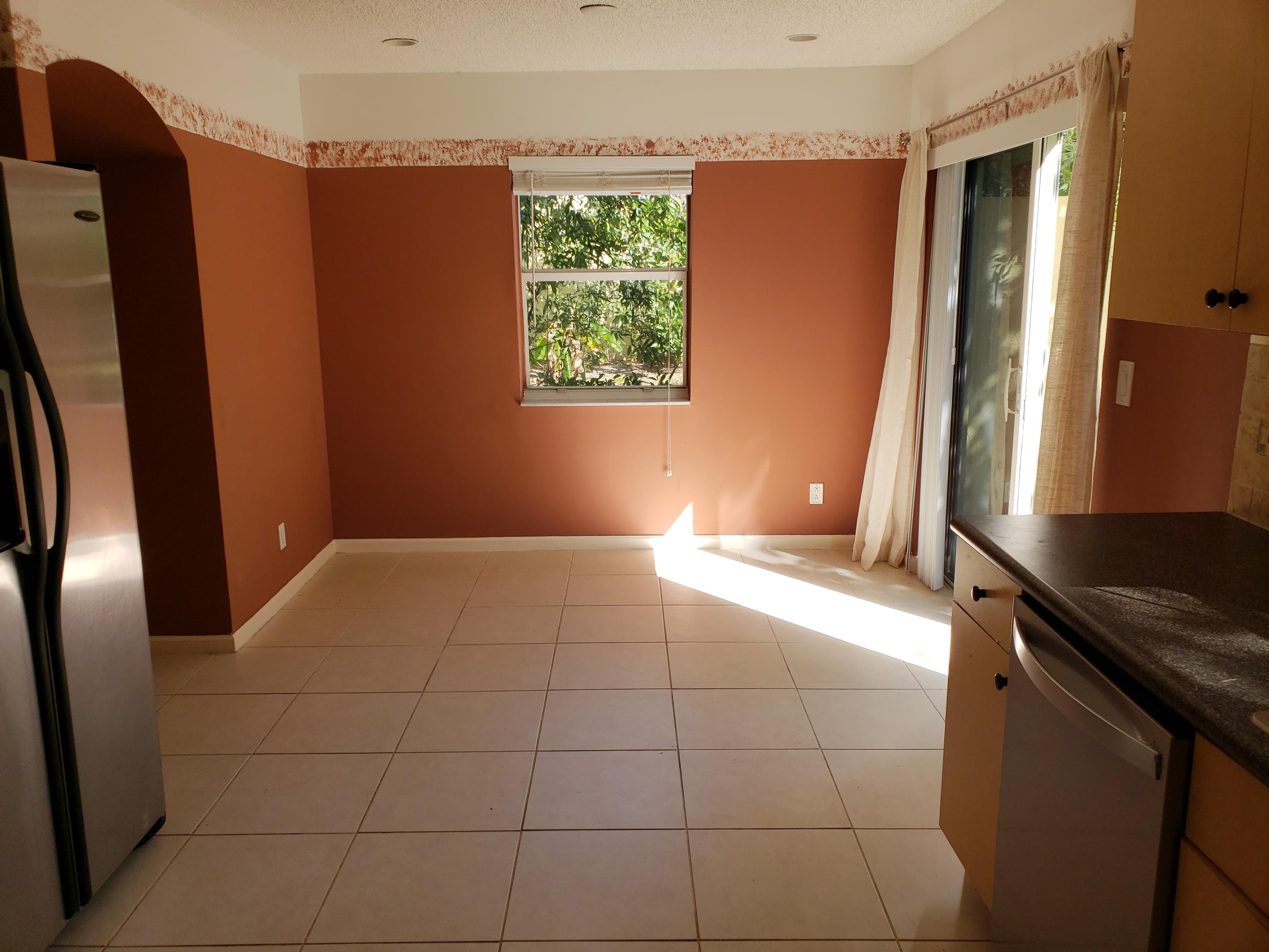 1119 Imperial Lake Road West Palm Beach, FL 33413 - Photo 8 of 19 Breakfast room