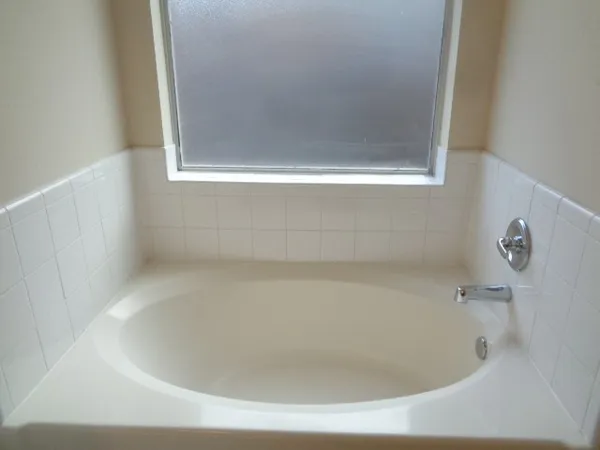 $1,925 | 19021 Hammer Lane, Porter, TX 77365