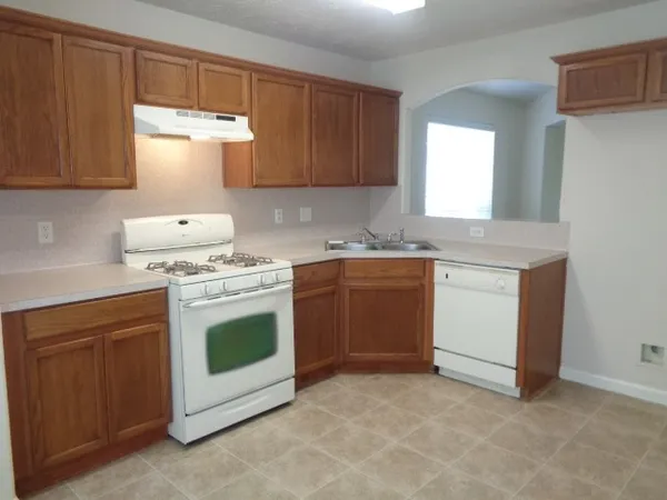 $1,925 | 19021 Hammer Lane, Porter, TX 77365