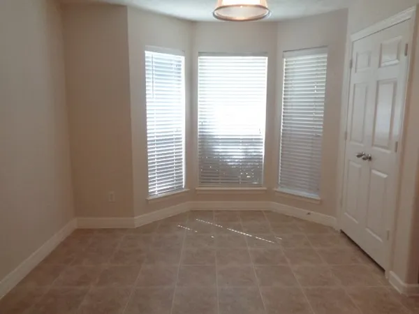 $1,925 | 19021 Hammer Lane, Porter, TX 77365