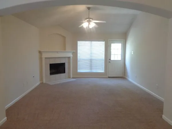 $1,925 | 19021 Hammer Lane, Porter, TX 77365