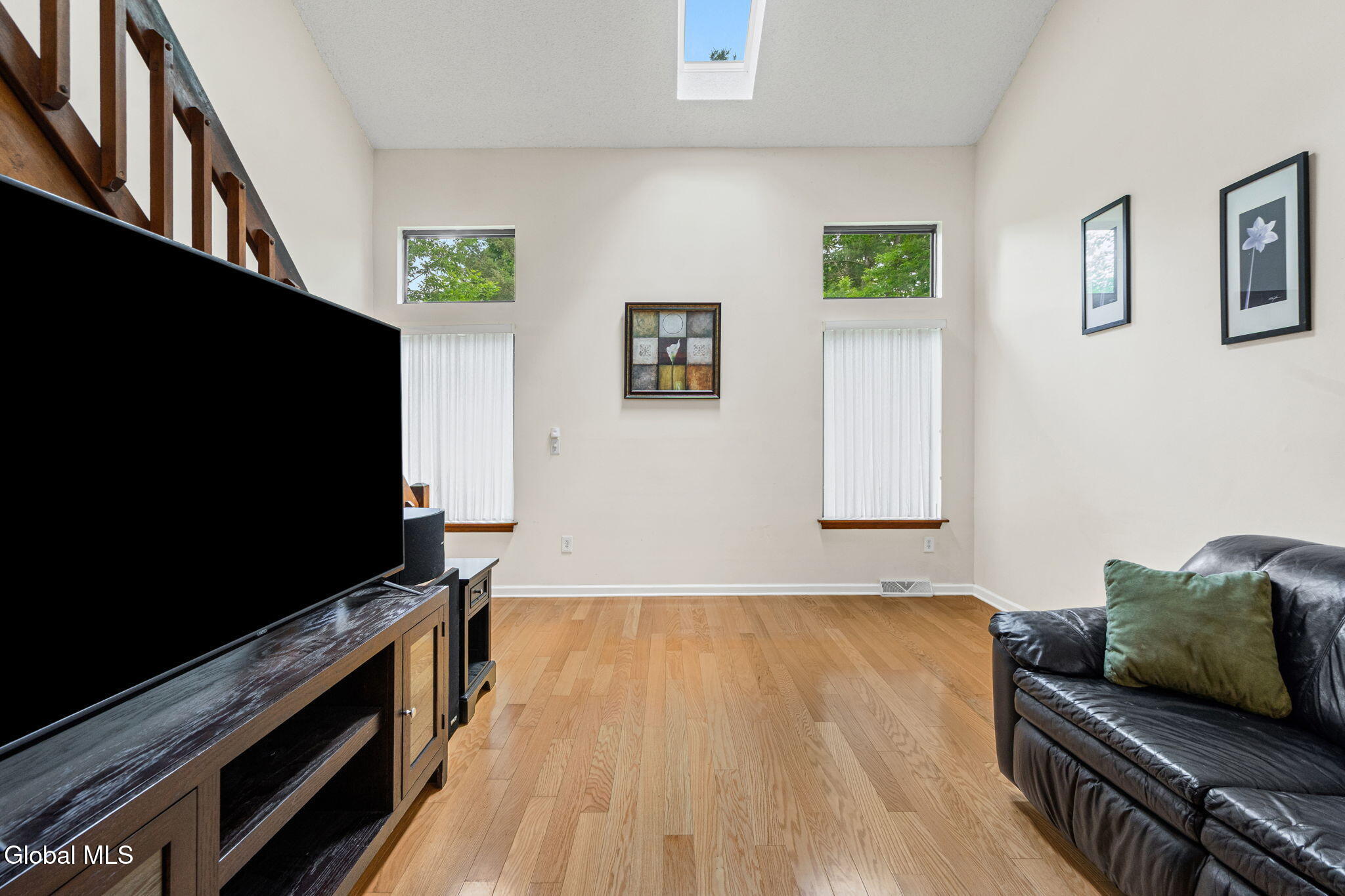 4 Oxford Road Bethlehem, NY 12159 - Photo 16 of 40 16-web-or-mls-4-oxford-rd