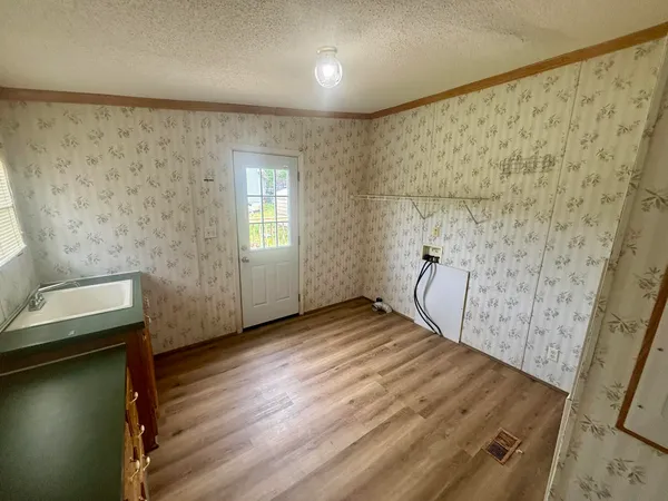 $1,400 | 430 Thornhill Lane, Boones Mill, VA 24065