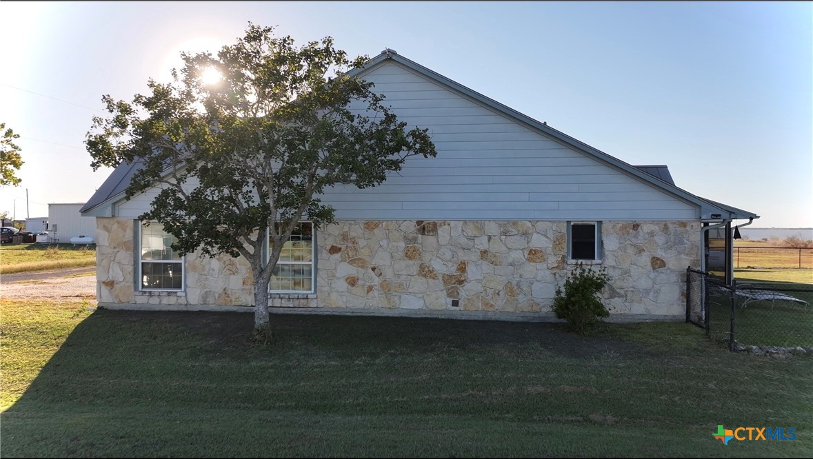 15 Alley Way Port Lavaca, TX 77979 - Photo 6 of 47