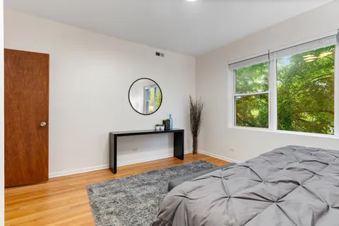 $299,900 | 2846 North Christiana Avenue, Unit 2, Chicago, IL 60618
