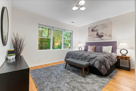 $299,900 | 2846 North Christiana Avenue, Unit 2, Chicago, IL 60618