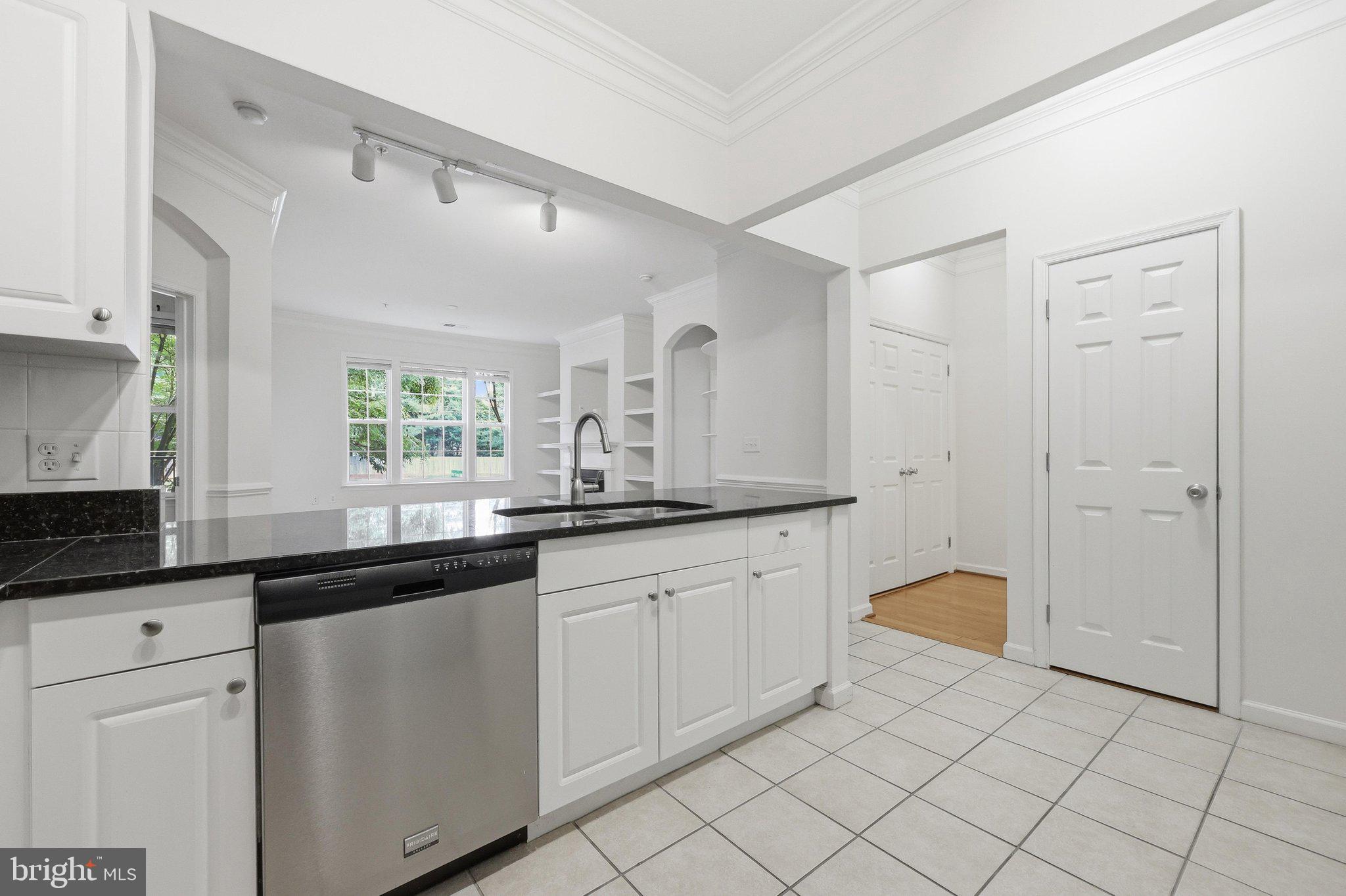 7 Booth Street, Unit 110 Gaithersburg, MD 20878 - Photo 6 of 50