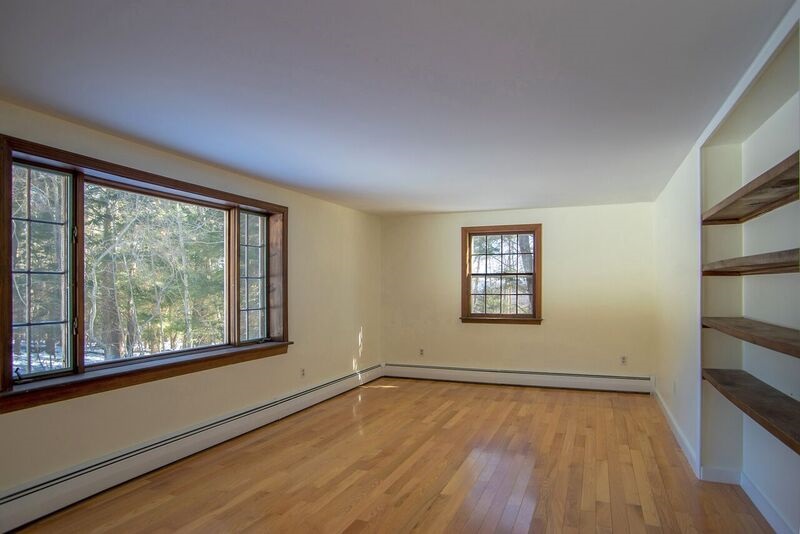 218 Pleasant Valley Road Brattleboro, VT 05301 - Photo 7 of 24