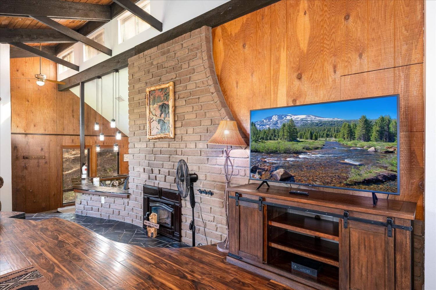 42553 Buckeye Road Oakhurst, CA 93644 - Photo 12 of 30 Gallery Image 12