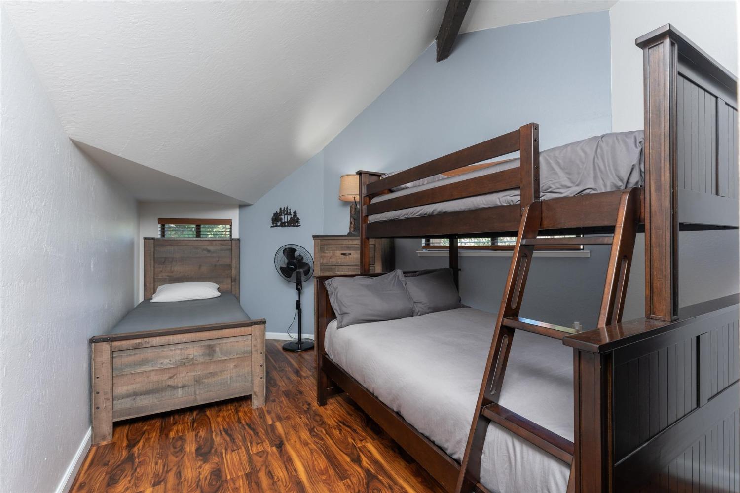 42553 Buckeye Road Oakhurst, CA 93644 - Photo 24 of 30 Gallery Image 24