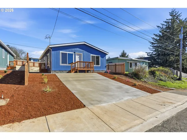 $289,000 | 559 South Wall Street, Coos Bay, OR 97420