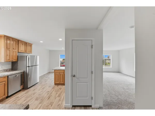 $289,000 | 559 South Wall Street, Coos Bay, OR 97420