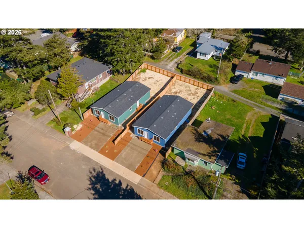 $289,000 | 559 South Wall Street, Coos Bay, OR 97420