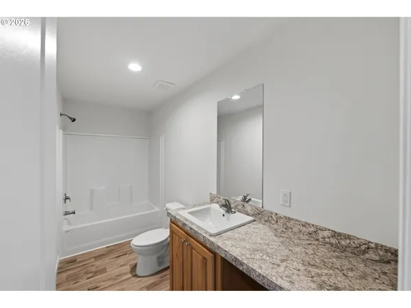 $289,000 | 559 South Wall Street, Coos Bay, OR 97420