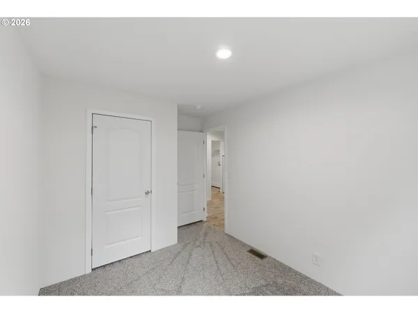 $289,000 | 559 South Wall Street, Coos Bay, OR 97420