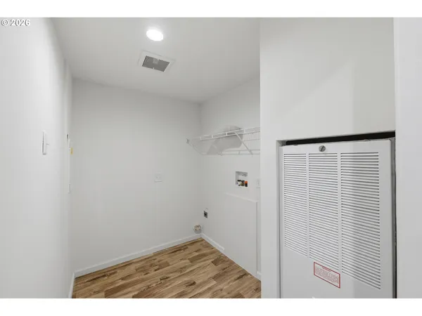 $289,000 | 559 South Wall Street, Coos Bay, OR 97420