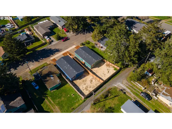 $289,000 | 559 South Wall Street, Coos Bay, OR 97420