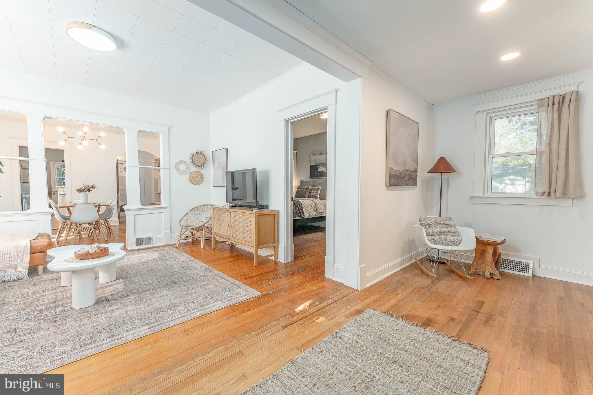 864 North Avenue Springfield, PA 19064 - Photo 6 of 33 a living room with furniture and wooden floor