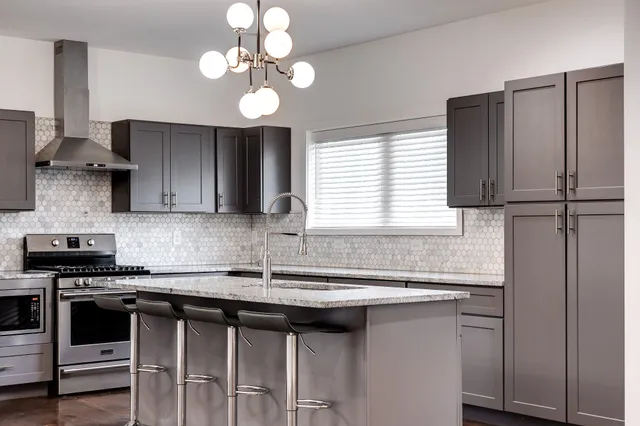 $2,990 | 31 Perkins Street, Nashville, TN 37210