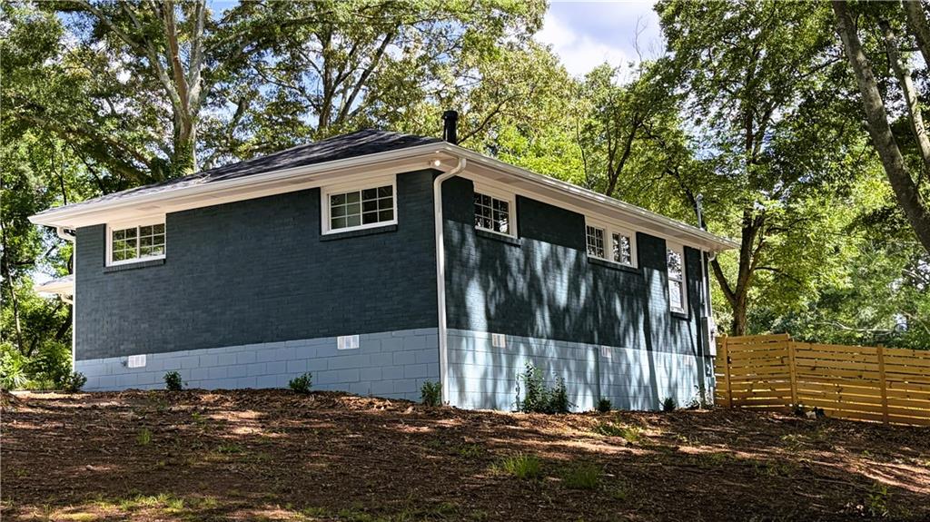 2177 McAfee Road Decatur, GA 30032 - Photo 8 of 39