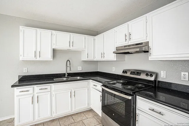 $175,000 | 10023 Amber Field Drive, San Antonio, TX 78245