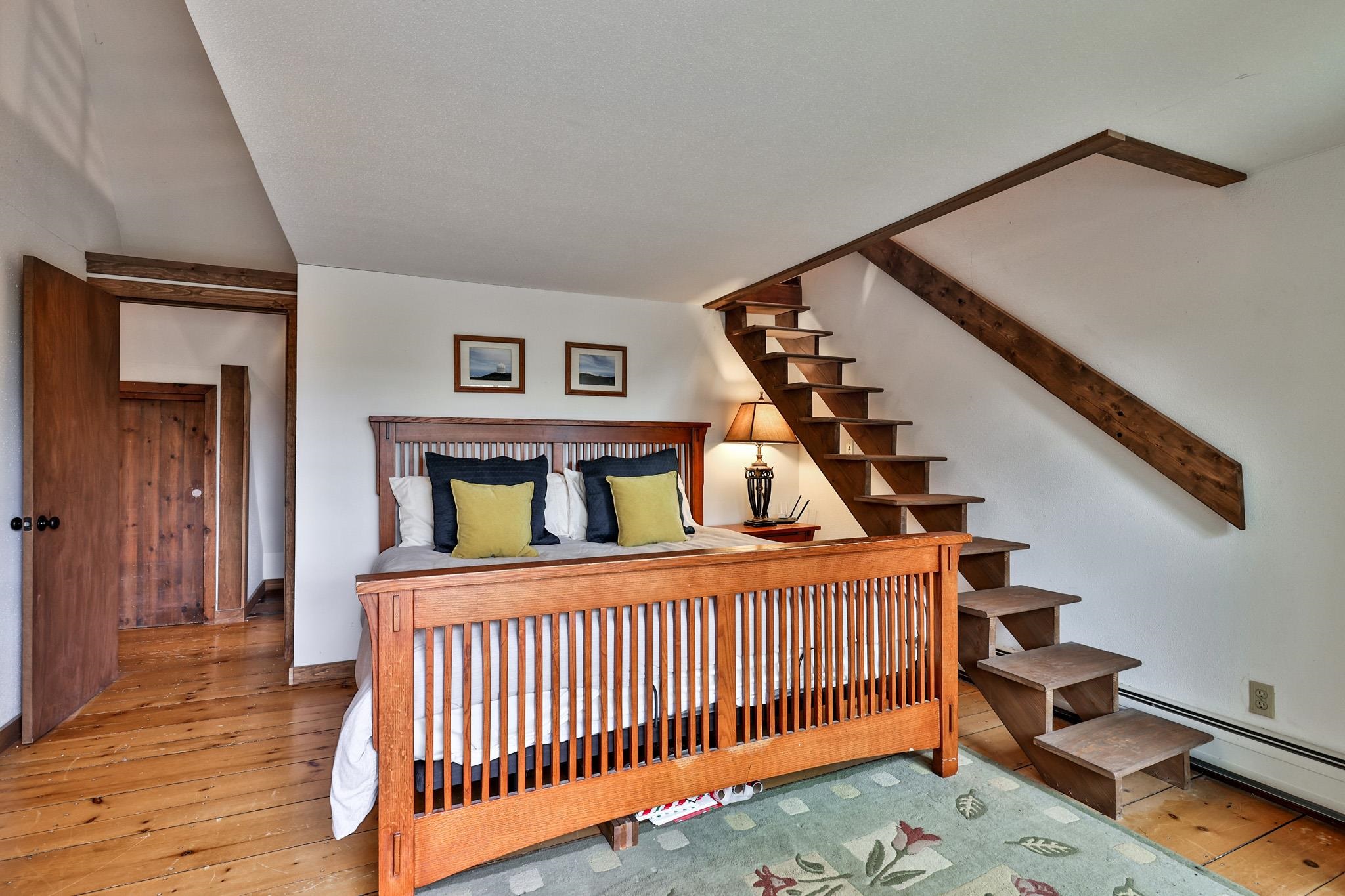 208 Great Hawk Road Rochester, VT 05767 - Photo 20 of 43