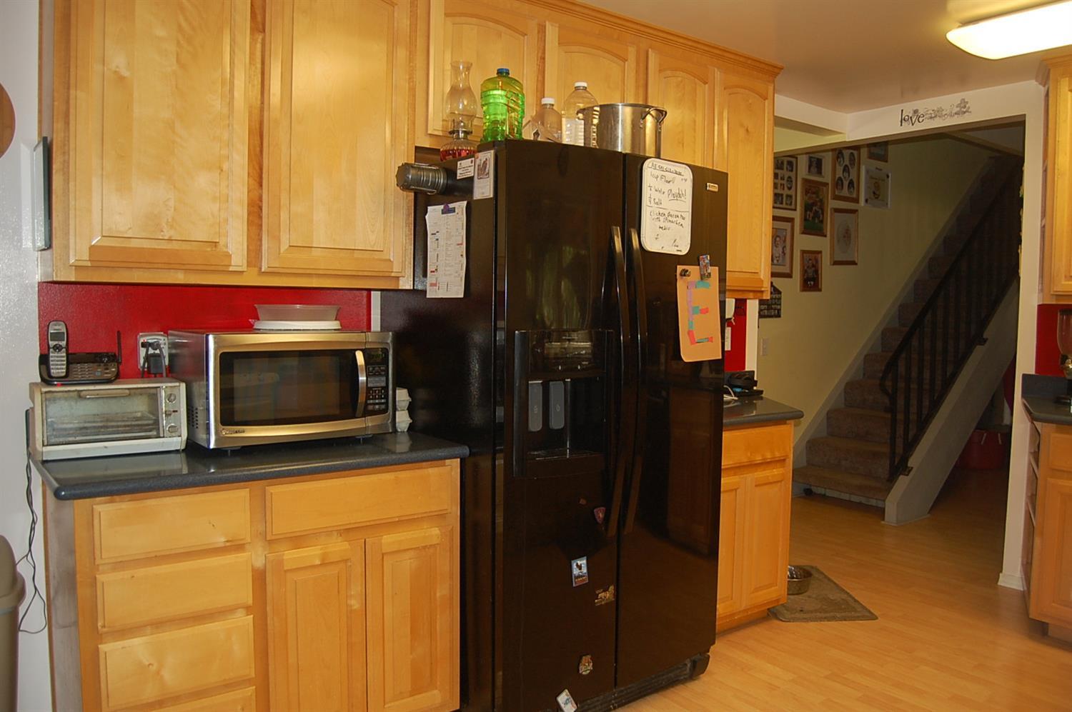 6006 Rockydale Road Cave Junction, OR 97523 - Photo 12 of 33 Kitchen