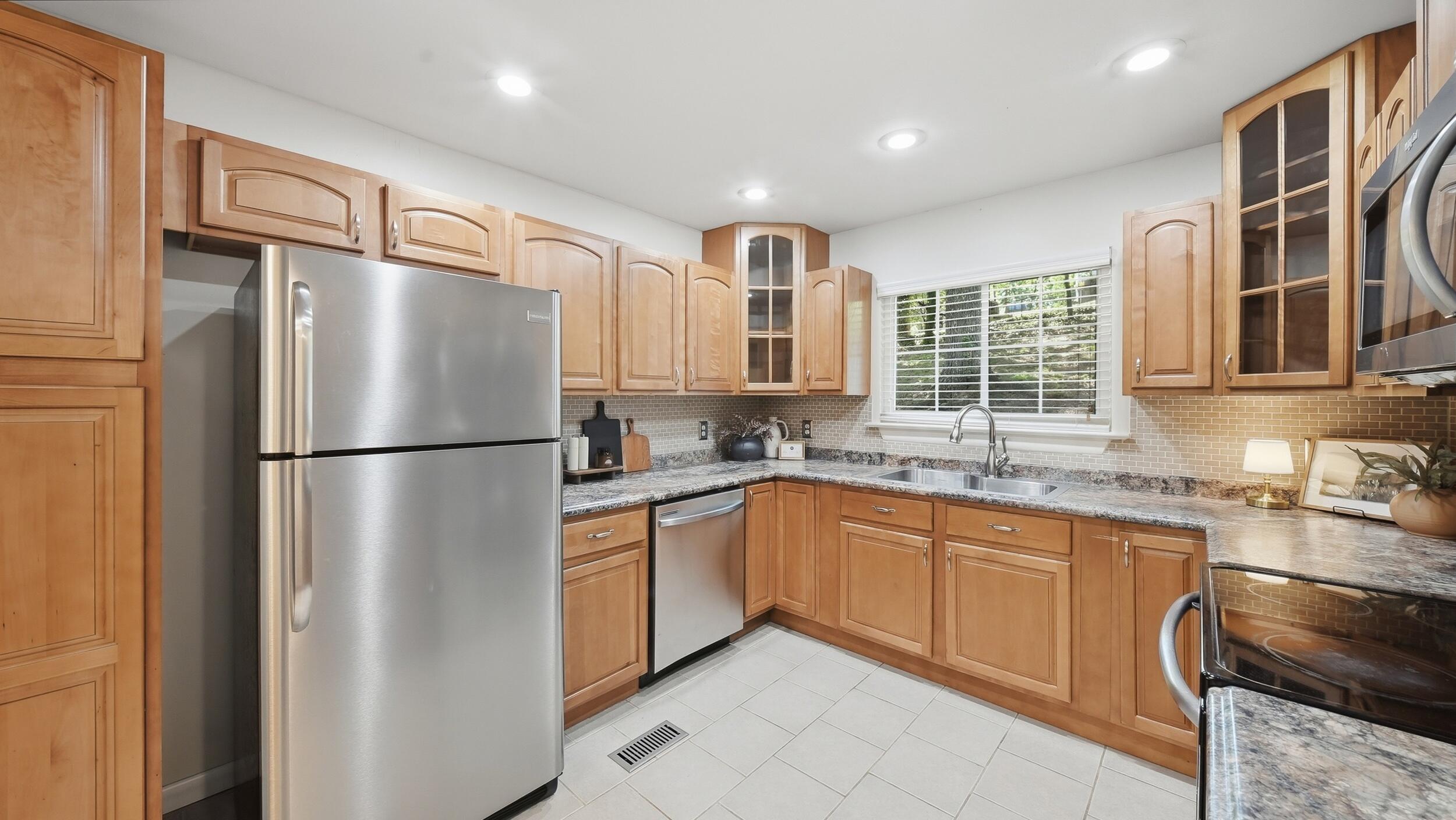 5415 May Circle Hixson, TN 37343 - Photo 12 of 43 18_5415_may_cir_chattanooga_013