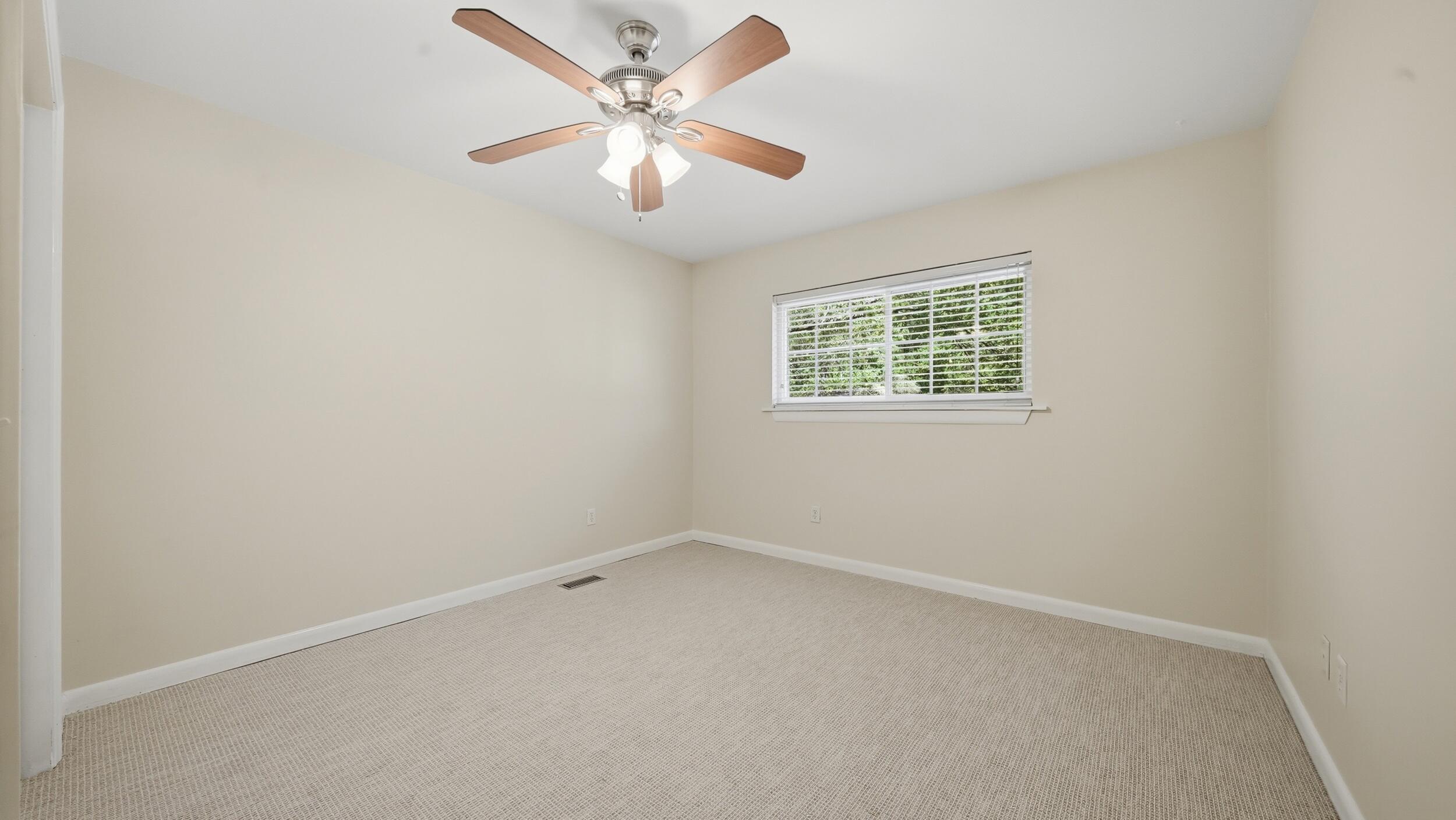 5415 May Circle Hixson, TN 37343 - Photo 24 of 43 23_5415_may_cir_chattanooga_017