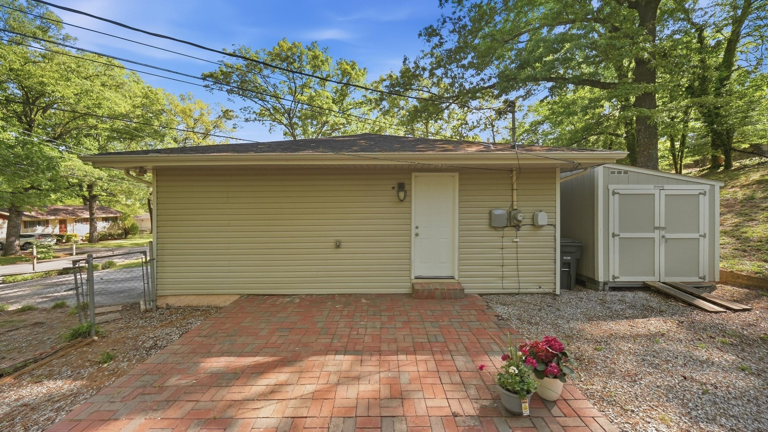 5415 May Circle Hixson, TN 37343 - Photo 30 of 43 41_5415_may_cir_chattanooga_035