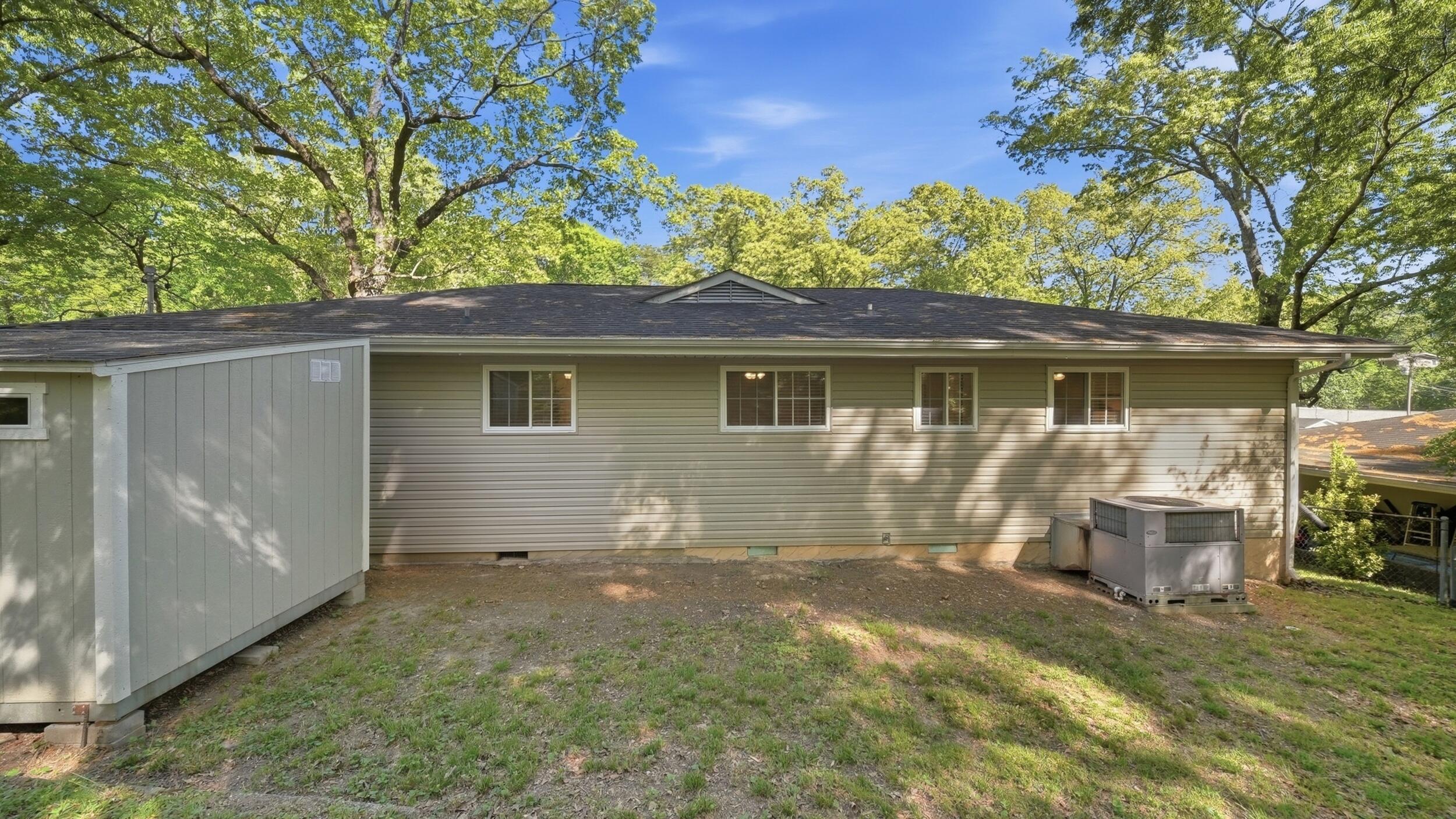 5415 May Circle Hixson, TN 37343 - Photo 35 of 43 44_5415_may_cir_chattanooga_038