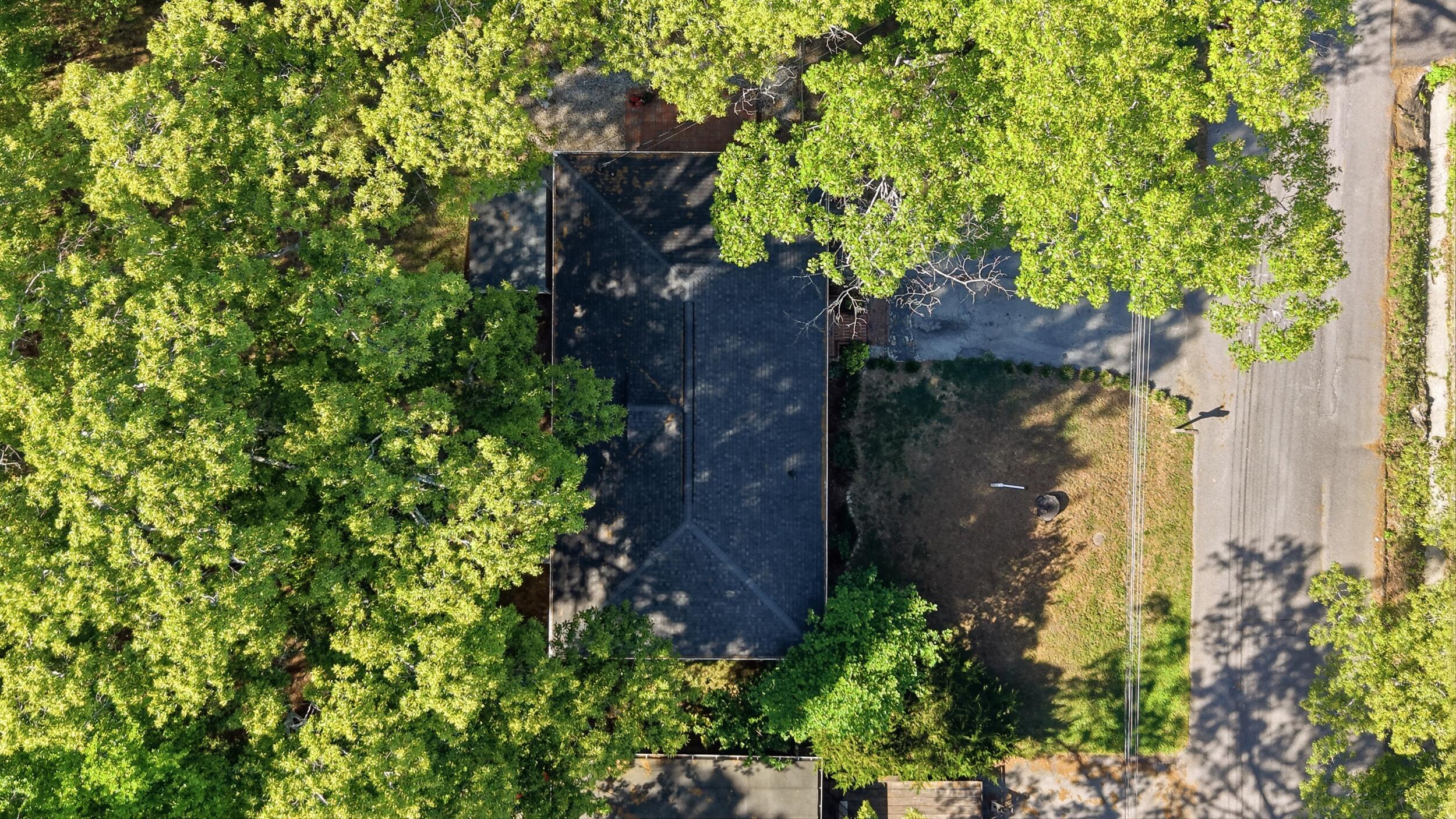 5415 May Circle Hixson, TN 37343 - Photo 41 of 43 11_5415_may_cir_chattanooga_drone_006