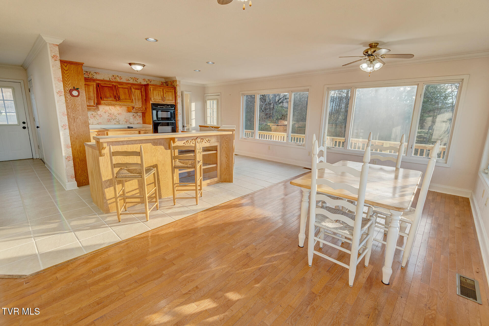 1002 Dawning Road Newport, TN 37821 - Photo 19 of 50 D-Neas-1002-Dawning-Interior-2747