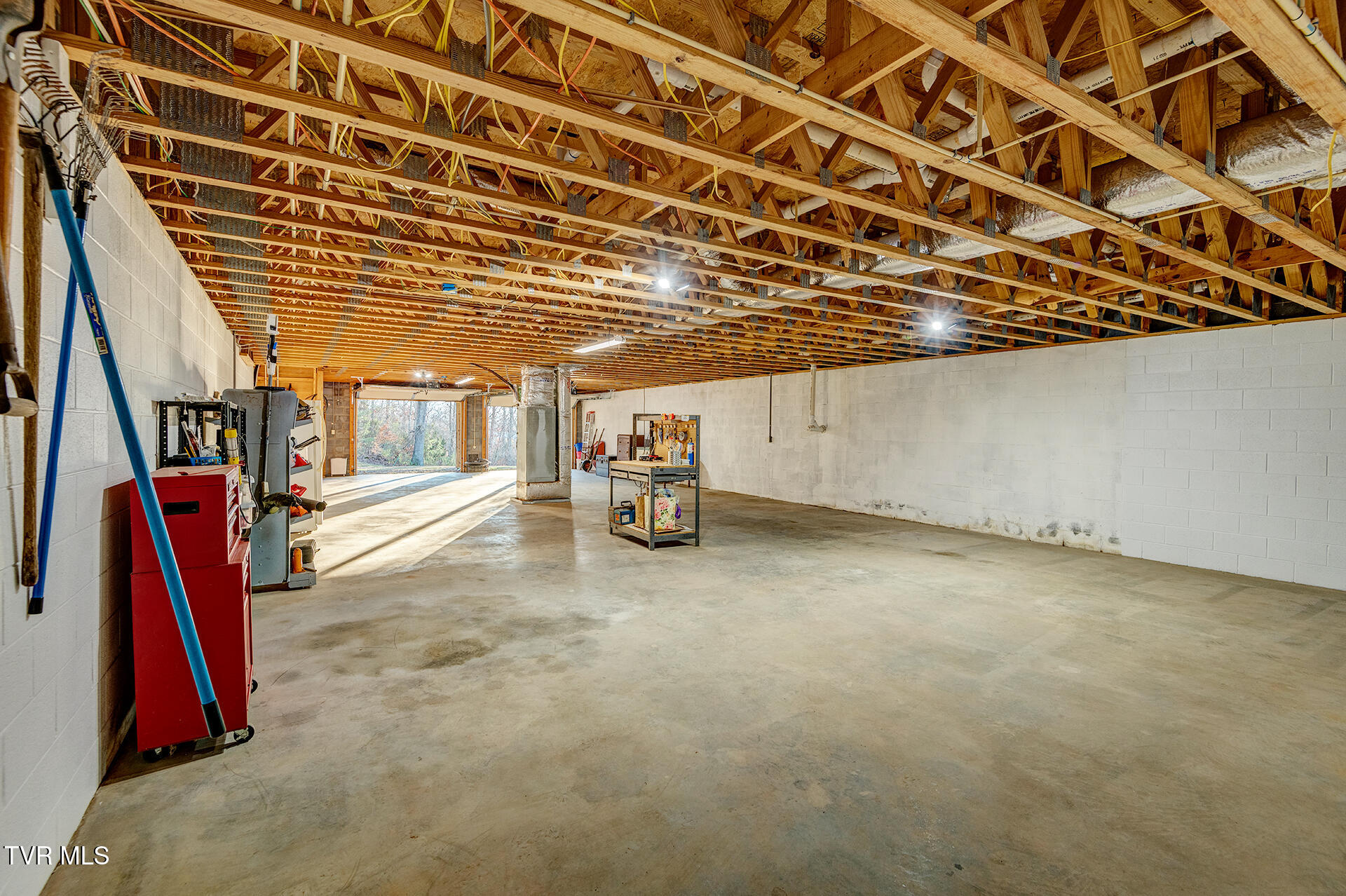 1002 Dawning Road Newport, TN 37821 - Photo 34 of 50 D-Neas-1002-Dawning-Interior-2857
