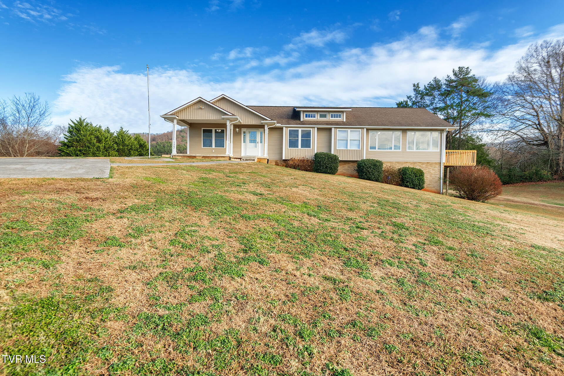 1002 Dawning Road Newport, TN 37821 - Photo 42 of 50 D-Neas-1002-Dawning-Exterior-2419