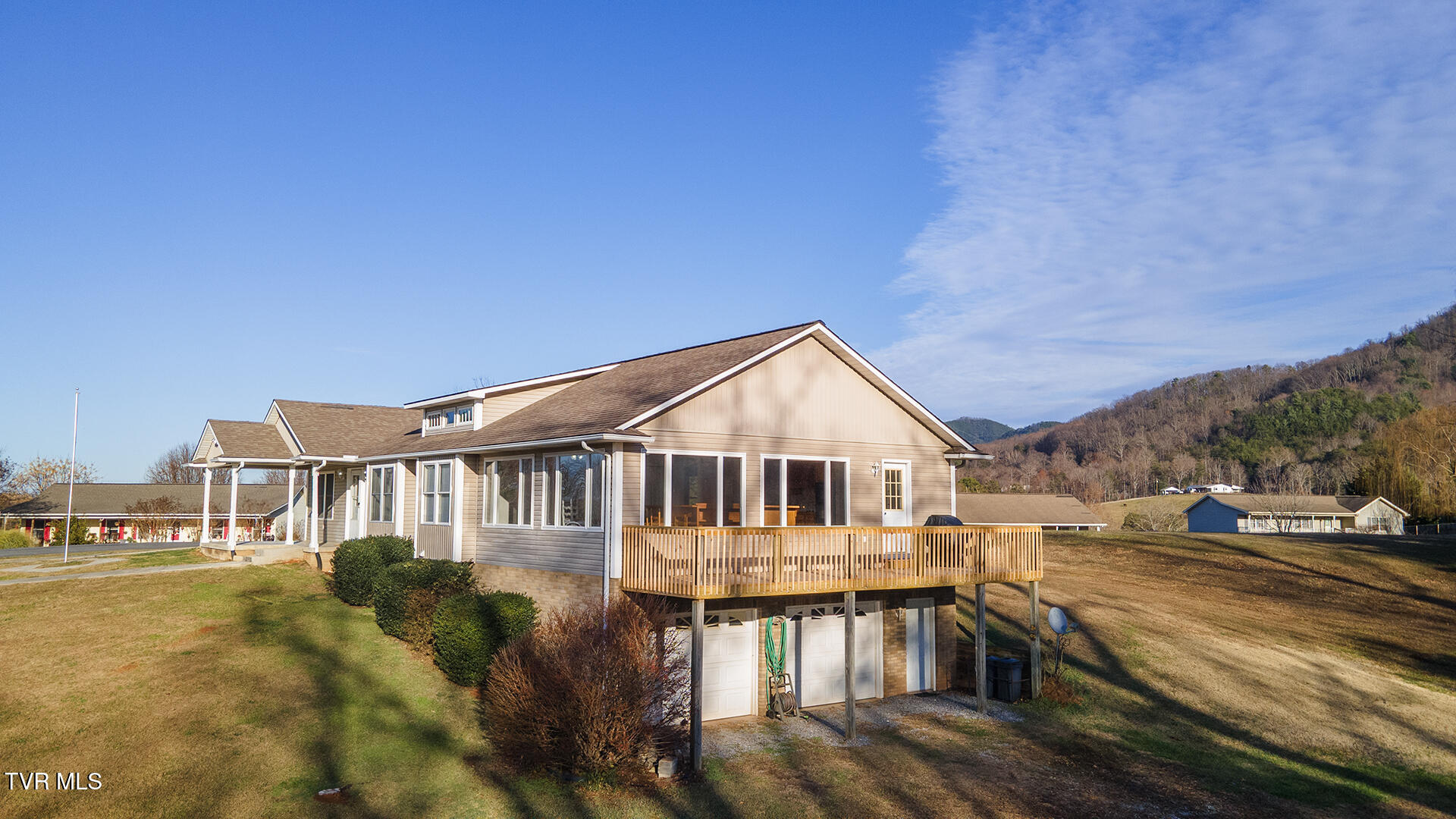 1002 Dawning Road Newport, TN 37821 - Photo 6 of 50 D-Neas-1002-Dawning-Aerial_0585
