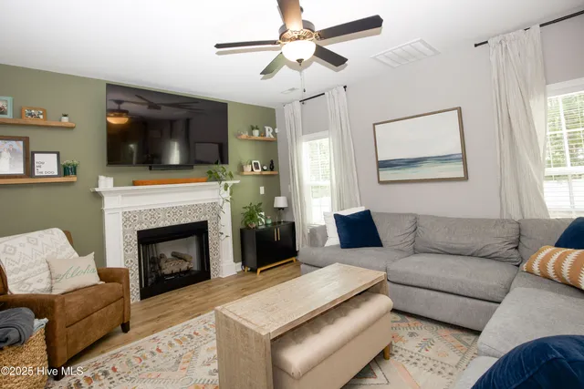 $429,000 | 1252 Yellowwood Drive, Aberdeen, NC 28315