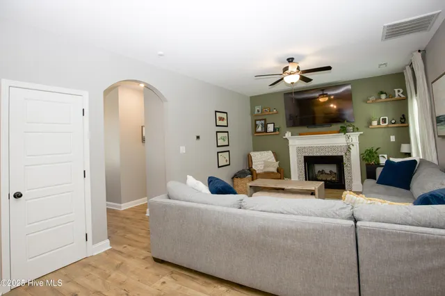 $429,000 | 1252 Yellowwood Drive, Aberdeen, NC 28315