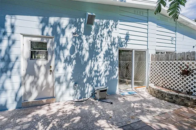 $2,400 | 211 20th Avenue, Unit B, Indian Rocks Beach, FL 33785