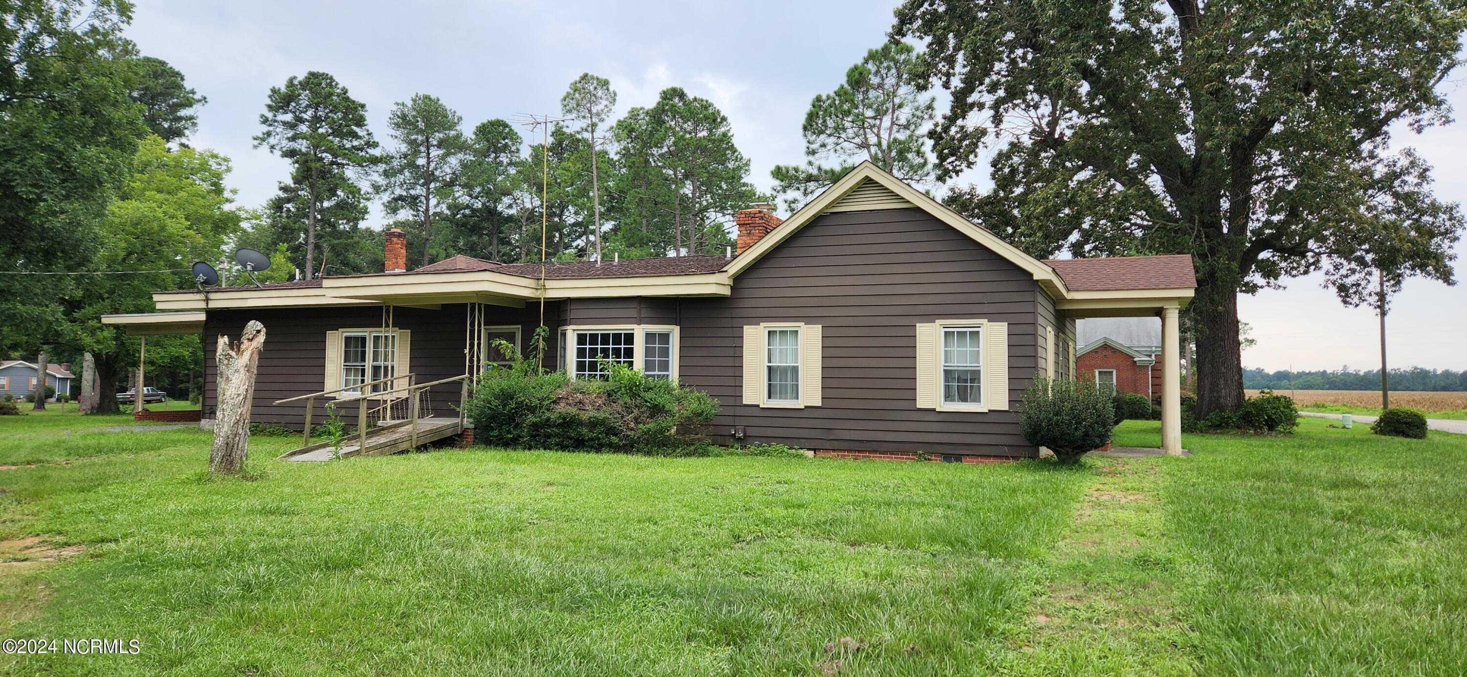12820 Old Wire Road Laurinburg, NC 28352 - Photo 2 of 12 Side View