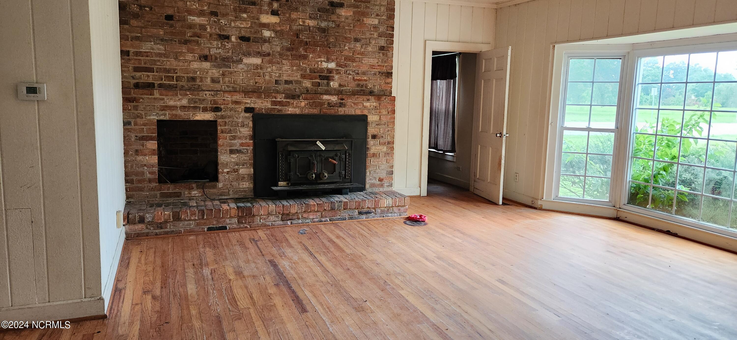 12820 Old Wire Road Laurinburg, NC 28352 - Photo 5 of 12 Family Room