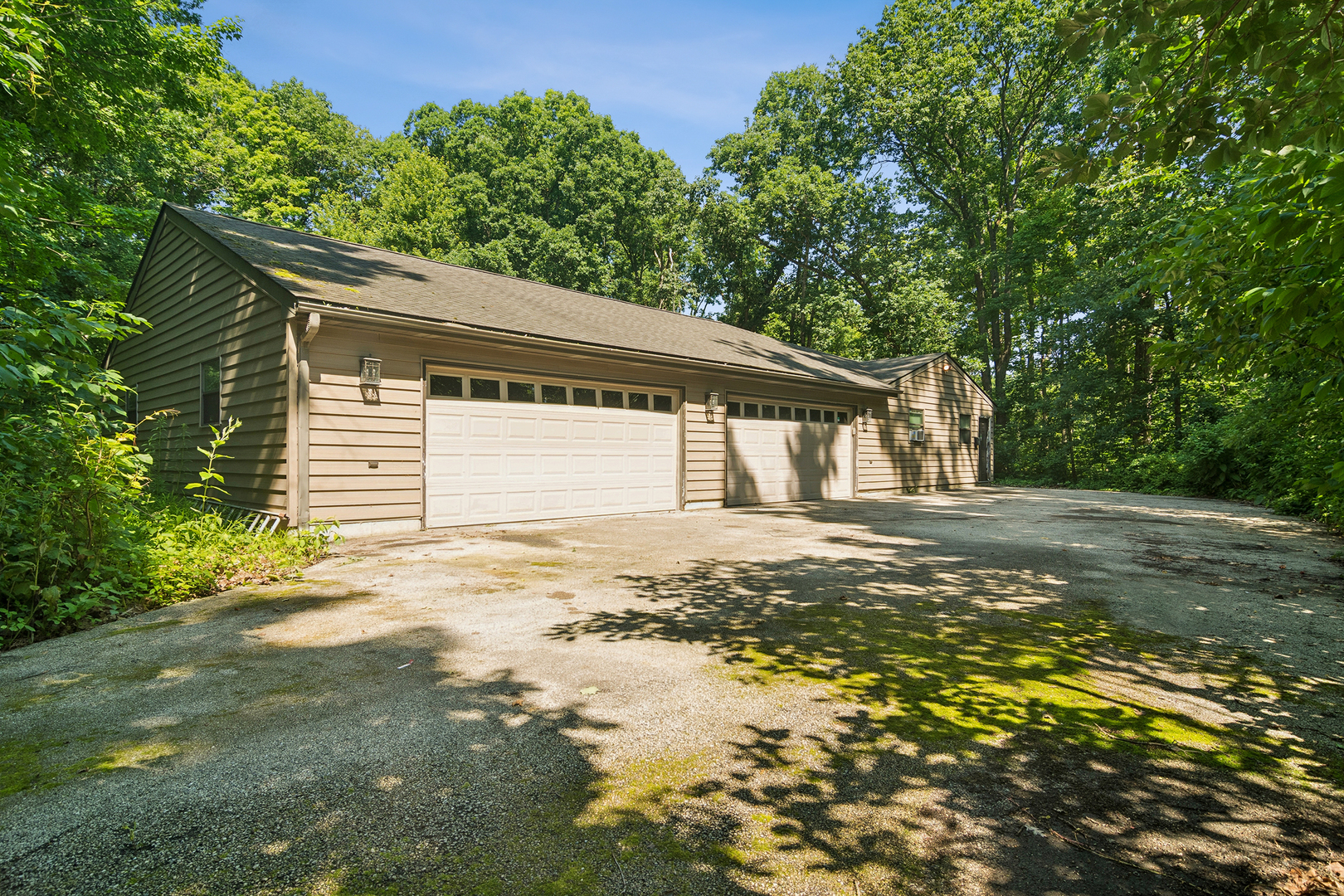 3195 Deerfield Road Riverwoods, IL 60015 - Photo 2 of 3