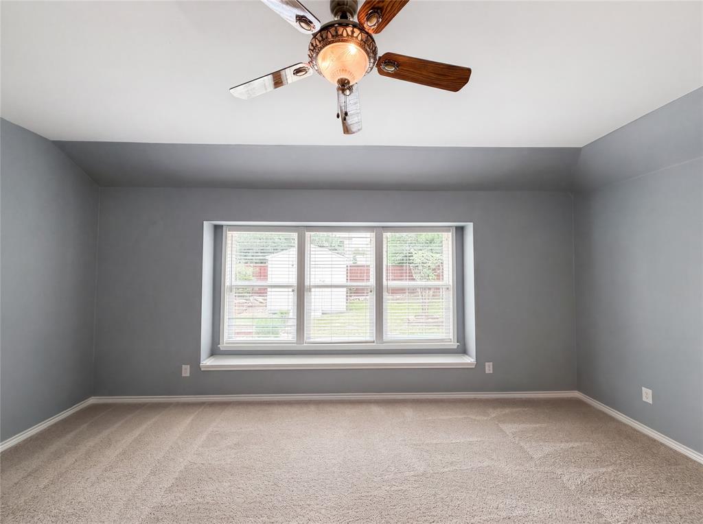 2805 Hereford Road Denton, TX 76210 - Photo 4 of 20