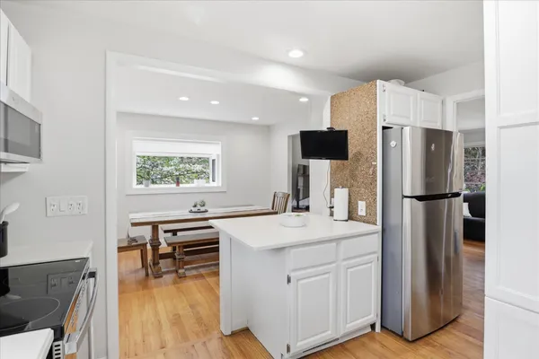 $1,150,000 | 6912 30th Street North, Arlington, VA 22213