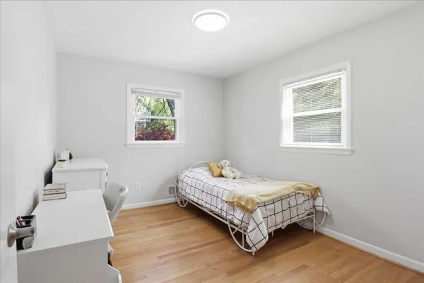 $1,150,000 | 6912 30th Street North, Arlington, VA 22213