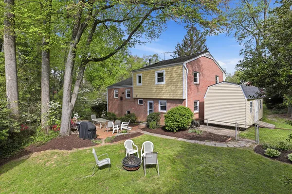 $1,150,000 | 6912 30th Street North, Arlington, VA 22213