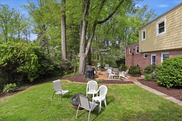 $1,150,000 | 6912 30th Street North, Arlington, VA 22213