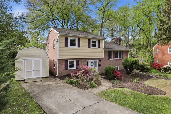$1,150,000 | 6912 30th Street North, Arlington, VA 22213