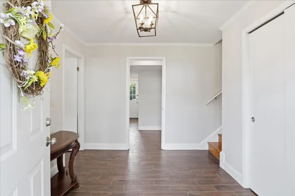 $1,150,000 | 6912 30th Street North, Arlington, VA 22213